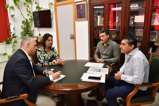 Reuni&oacute;n con la UTE de autobuses urbanos