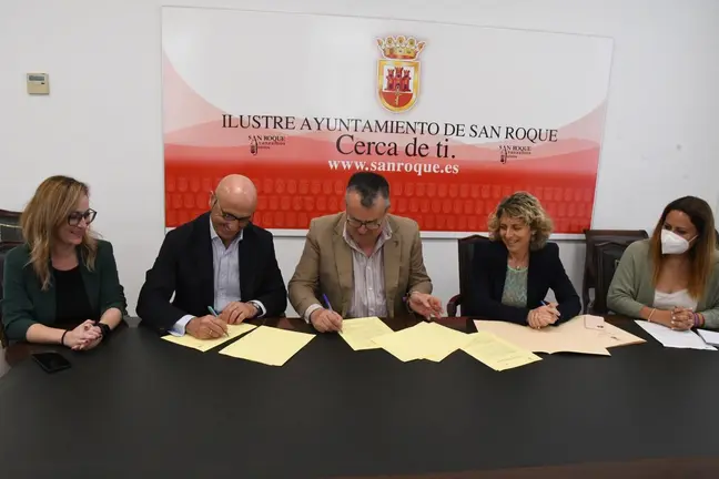 Firma de convenios con la Fundaci&oacute;n CEPSA