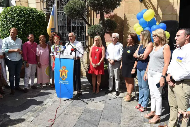 Izado de la bandera de Ucrania