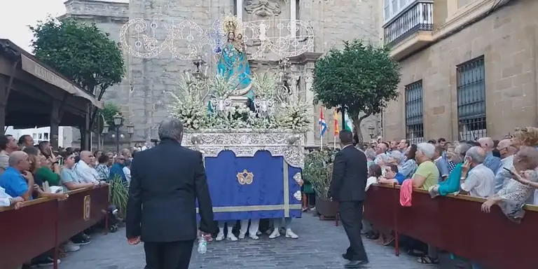 Procesi&oacute;n Virgen de la Luz