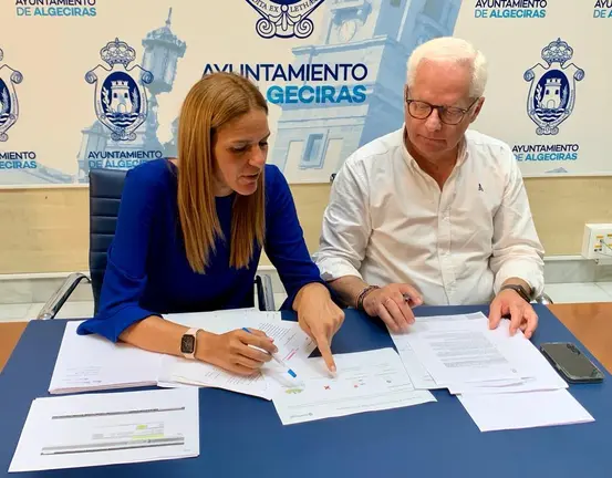 Comparecencia de Mar&iacute;a Solanes y Jacinto Mu&ntilde;oz