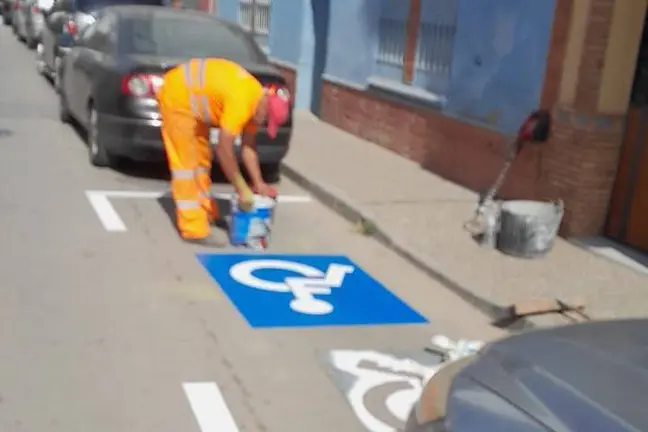 Estacionamiento para personas con movilidad reducida