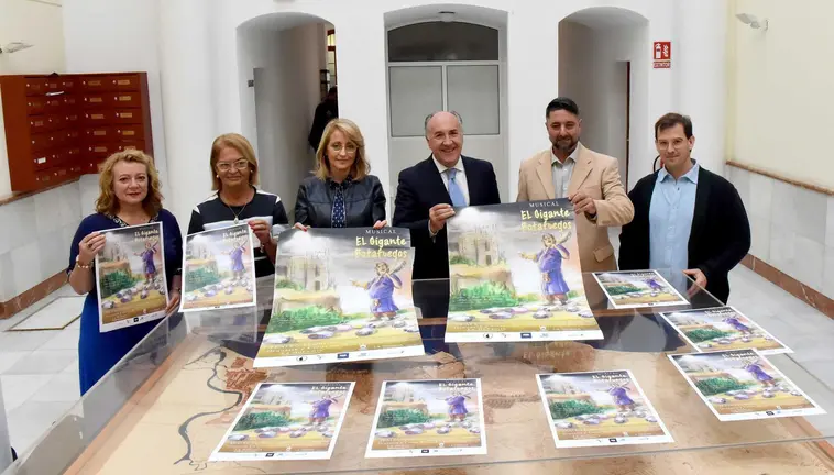 PRESENTACION-CARTEL-GIGANTE-DE-FOTAFUEGOS