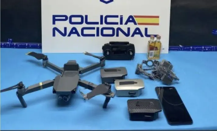 Dron con la droga intervenida
