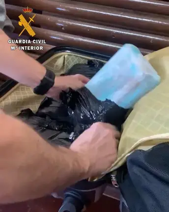 Coca&iacute;na escondida