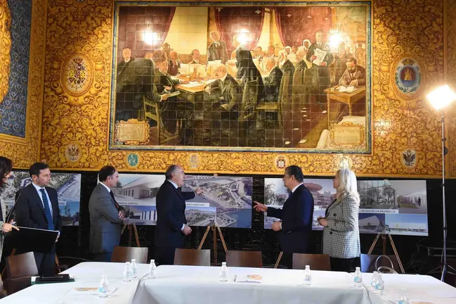 Visita de Antonio Sanz al Ayuntamiento
