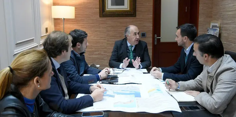 Reuni&oacute;n vertidos