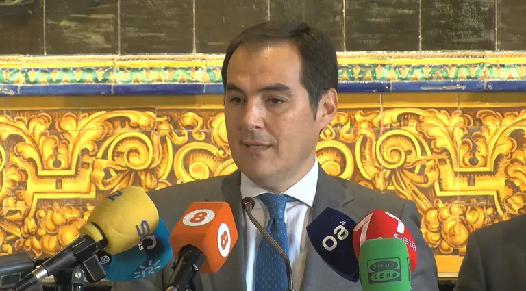 Jos&eacute; Antonio Nieto, durante una visita a Algeciras
