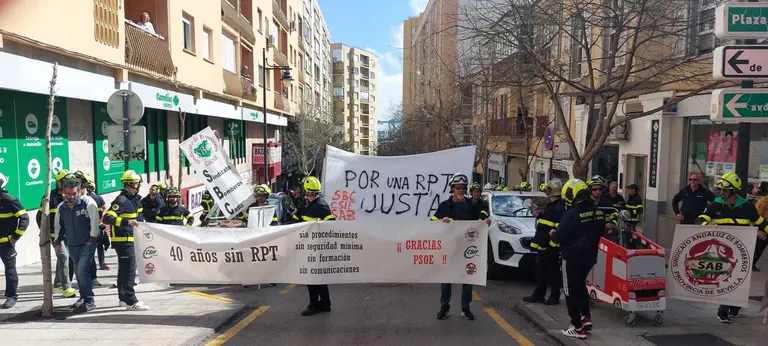 Manifestaci&oacute;n de los Bomberos en Algeciras