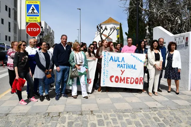 Visita de la delegada de Educaci&oacute;n al CEIP Carteia