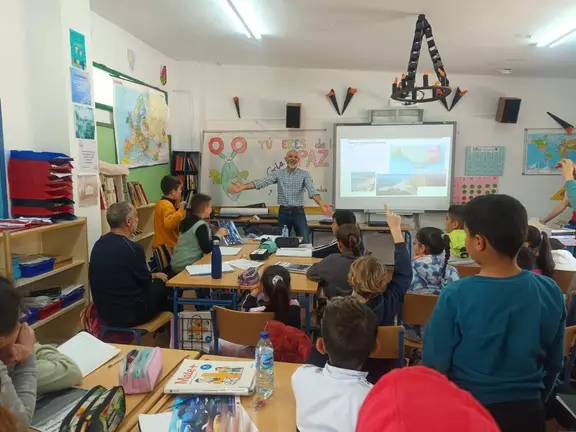 Actividad con alumnos por el D&iacute;a Forestal Mundial en La L&iacute;nea de la Concepci&oacute;n - JUNTA DE ANDALUC&Iacute;A