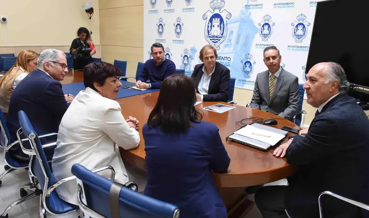 Reuni&oacute;n nueva empresa de conserjes de colegios
