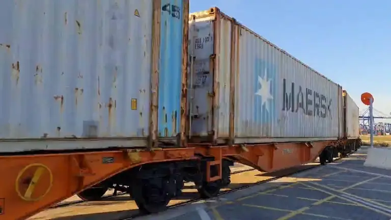 Tr&aacute;fico ferroportuario en Algeciras