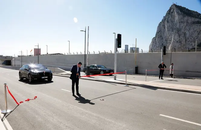 Inauguraci&oacute;n del t&uacute;nel
