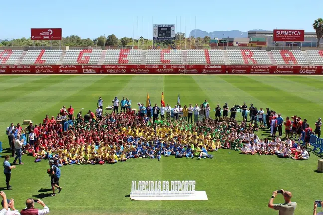 M&aacute;s de 600 ni&ntilde;os clausuran la Copa Diputaci&oacute;n de Escuelas de F&uacute;tbol