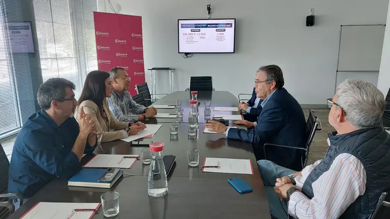 Reuni&oacute;n en C&aacute;mara Comercio
