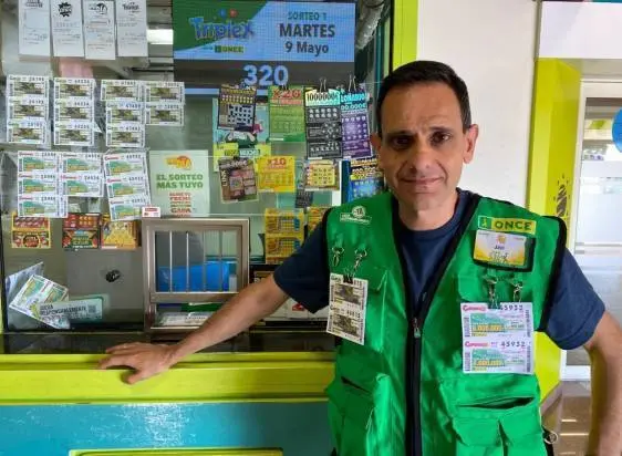 El vendedor Javier Monreal