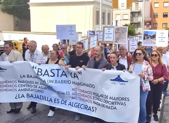 Pancarta en el inicio de la manifestaci&oacute;n