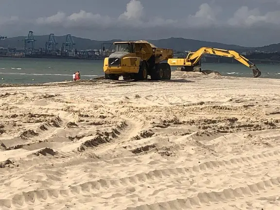 Movimiento de arena en Palmones