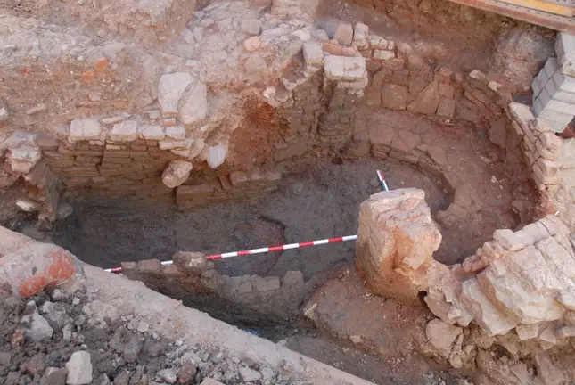 Horno alfarero medieval en la calle Ruiz Tagle