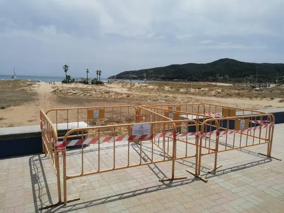 Estado acceso playa minuvalidos Getares