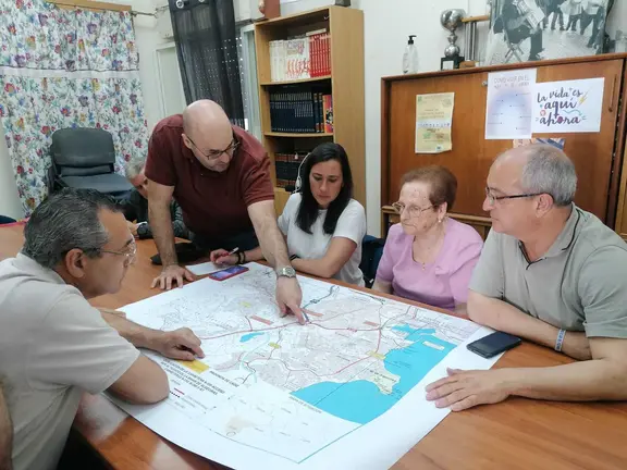Reuni&oacute;n con vecinos Los Pastores en mayo 2022