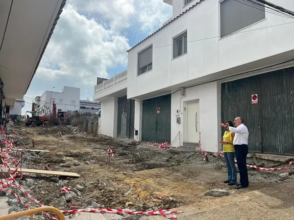 Obras en la calle Hortensia