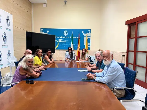 Reuni&oacute;n de colectivos de mayores en el Ayuntamiento