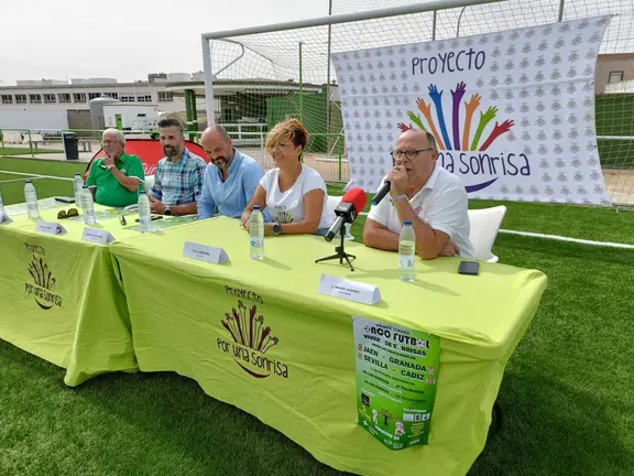 Presentaci&oacute;n del torneo de 'Por Una Sonrisa'