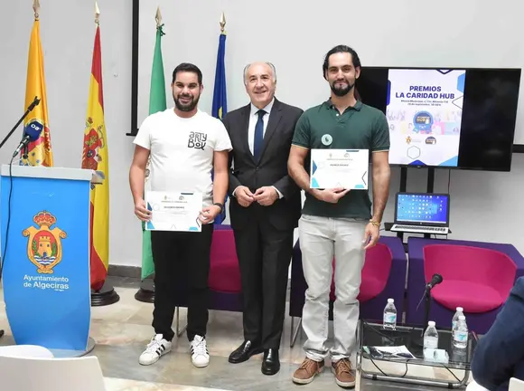 Emprendedores en La Carida Hub