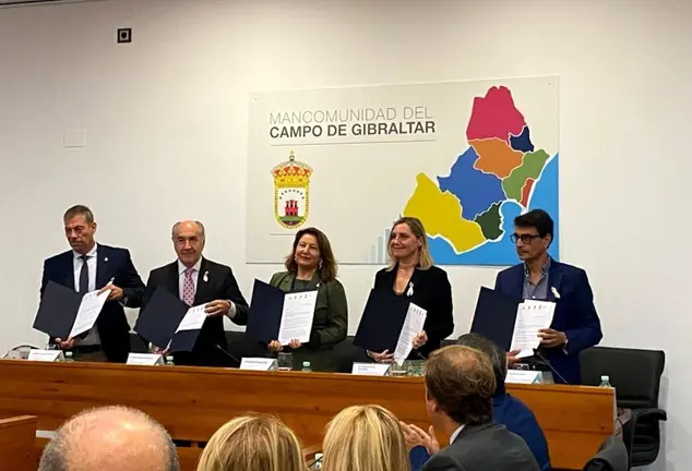 Firma de la dotaci&oacute;n del tratamiento terciario