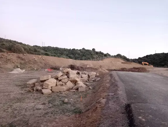Sillares aflorados en las obras
