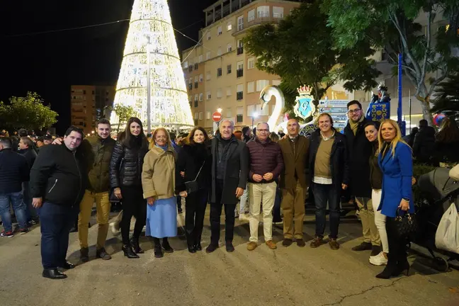 El alcalde y concejales del Equipo de Gobierno de Algeciras, siguiendo la cabalgata