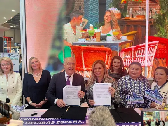 Landaluce presenta el hermanamiento con la ciudad mexicana Solidaridad
