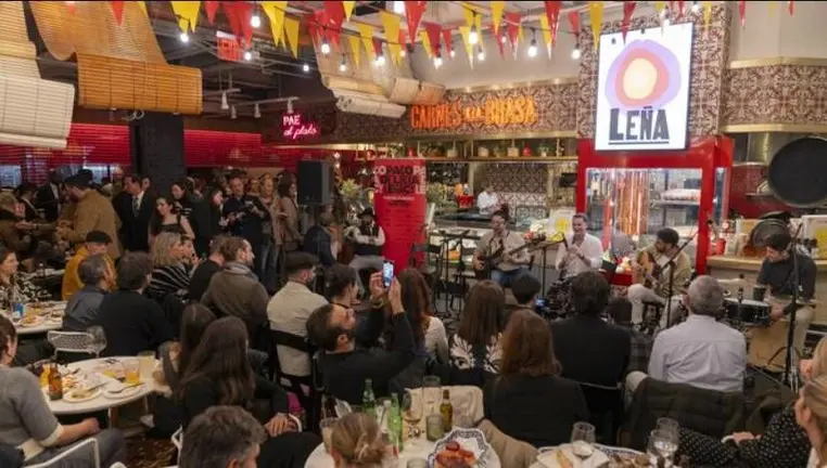 Homenaje a Paco de Lucia en el Little Spain de Nueva York