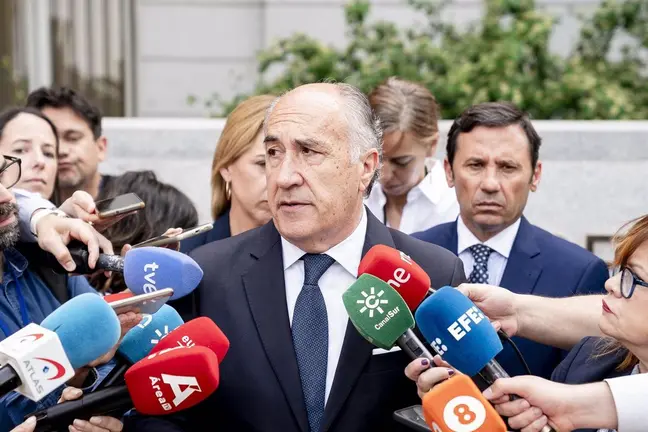 Intervenci&oacute;n de Landaluce ante los medios
