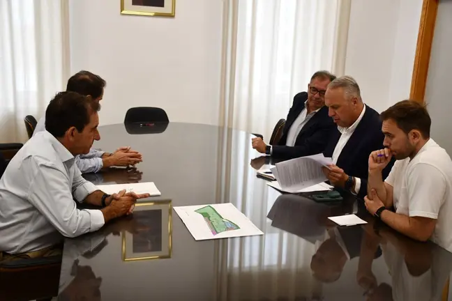 Reuni&oacute;n de Ruiz Boix con Red Log&iacute;stica