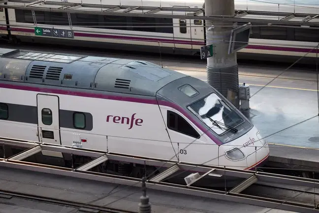 Tren Intercity