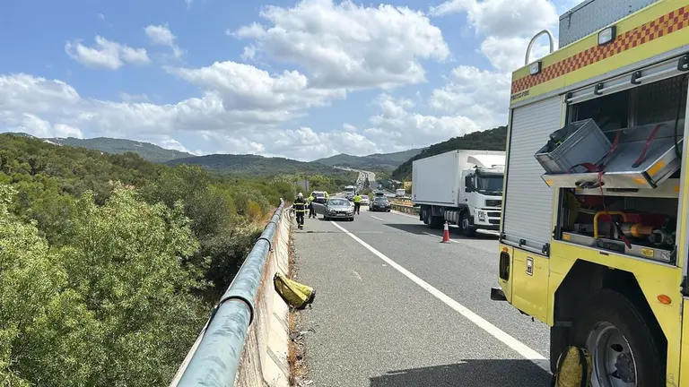 intervenci&oacute;n de Bomberos en la A-381