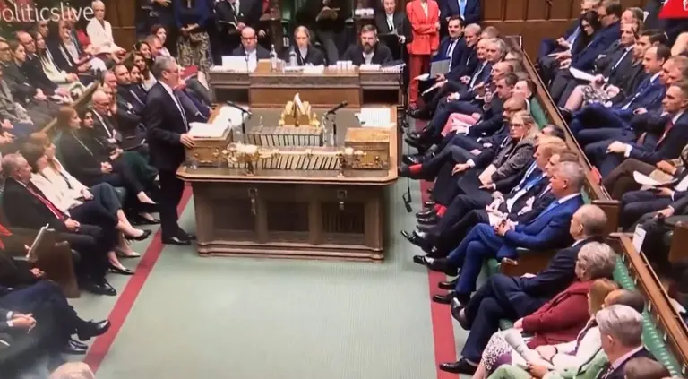 Comparecencia de Starmer en el Parlamento brit&aacute;nico