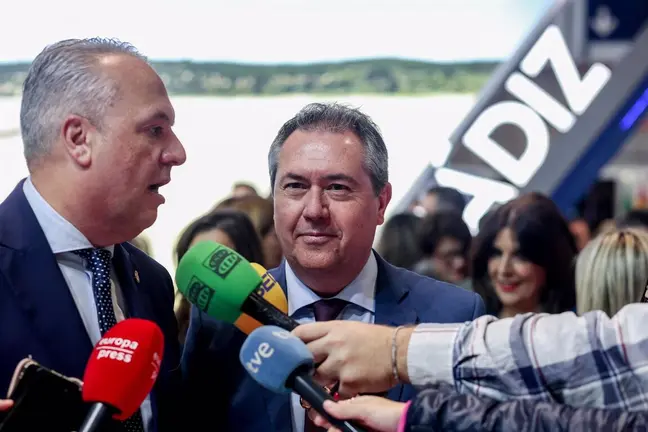 Ruiz Boix junto a Espadas