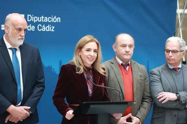 Rueda de prensa de PP y La L&iacute;nea 100x100