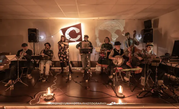 HONEY RIVER JAZZ BAND por Tomoyuki Hotta (1)
