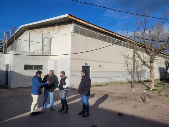 Trabajos en el pabell&oacute;n de La Pi&ntilde;era