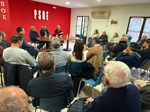 Ruiz Boix con militantes en La Janda. - CANDIDATURA RUIZ BOIX