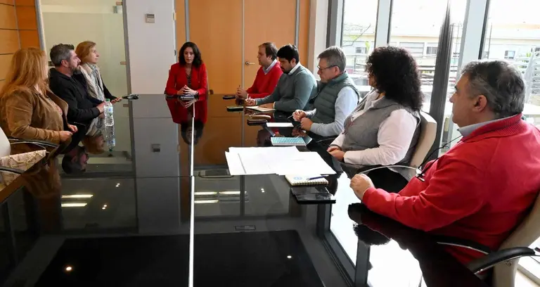 Reuni&oacute;n con los vecinos del r&iacute;o P&iuml;caro
