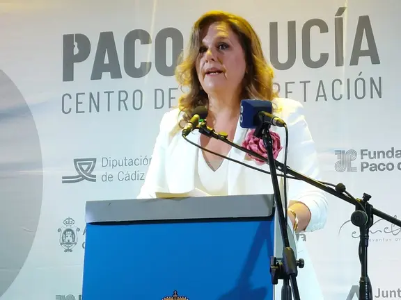 M&oacute;nika Bellido