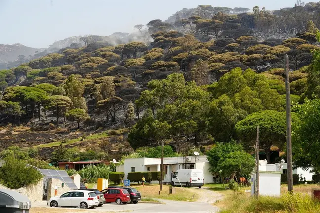 El incendio, muy pr&oacute;ximo a la zona tur&iacute;stica
