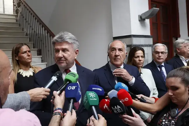 Visita de los europarlamentarios al Ayuntamiento de Algeciras
