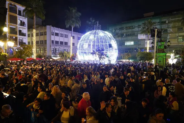Alumbrado navide&ntilde;o en la plaza Alta